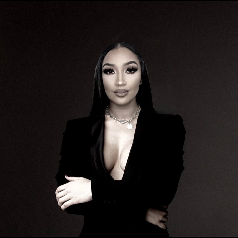 Meet your Posher, Lakisha